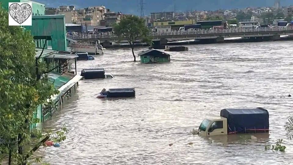 भक्तपुर डुवान तस्वीरहरुमा 