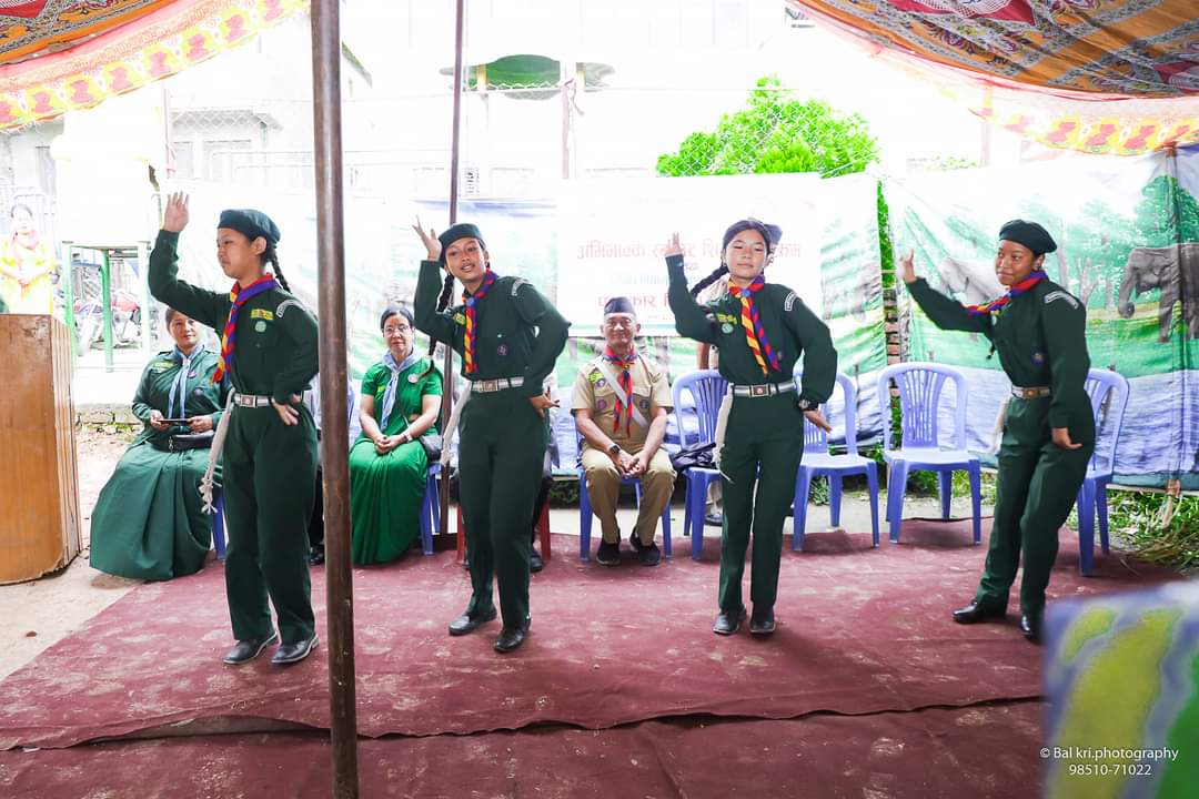विविध विधामा उत्कृष्ट स्काउट विद्यार्थीहरुलाई पुरस्कार वितरण 