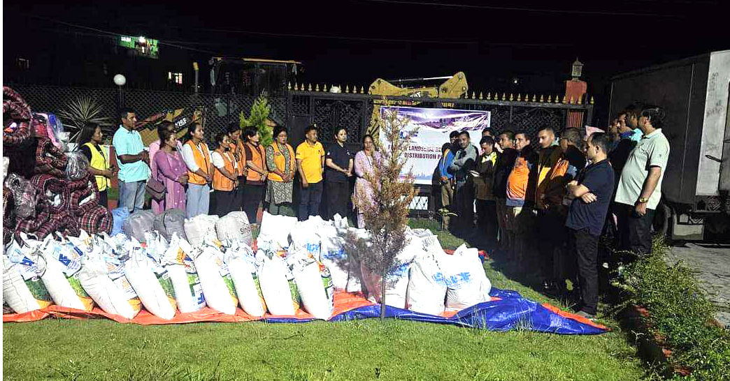 गोरखा र बागलुङका बाढी पहिरोपिडितलाई लायन्स क्लबको सहयोग 