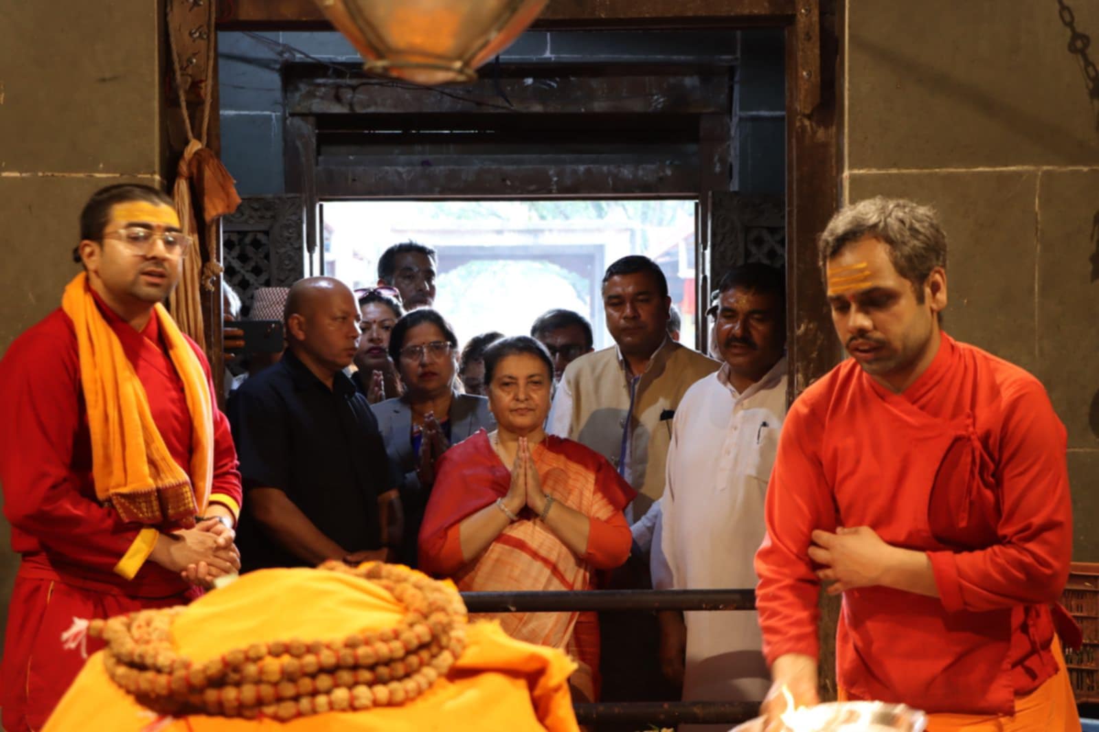 पूर्वराष्ट्रपति विद्यादेवी भण्डारीद्धारा सूर्यविनायक नगरपालिका र डोलेश्वरको अवलोकन