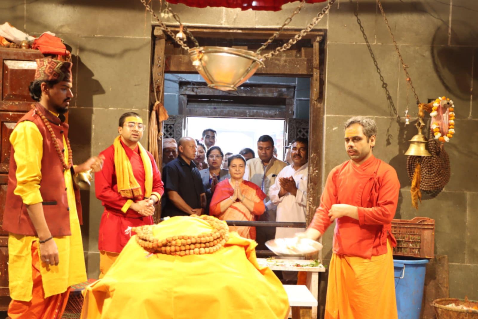 पूर्वराष्ट्रपति विद्यादेवी भण्डारीद्धारा सूर्यविनायक नगरपालिका र डोलेश्वरको अवलोकन