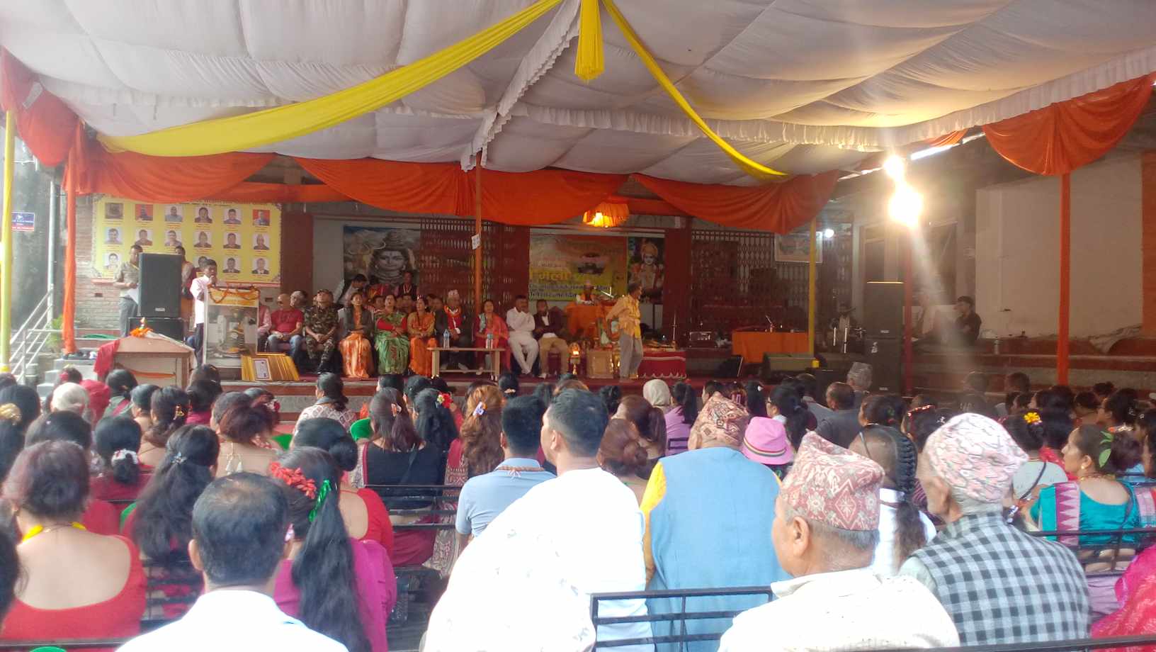 कति दक्षिणा उठ्यो डोलेश्वरमा भएको एकमहिने श्रावणी मेलाबाट ?  