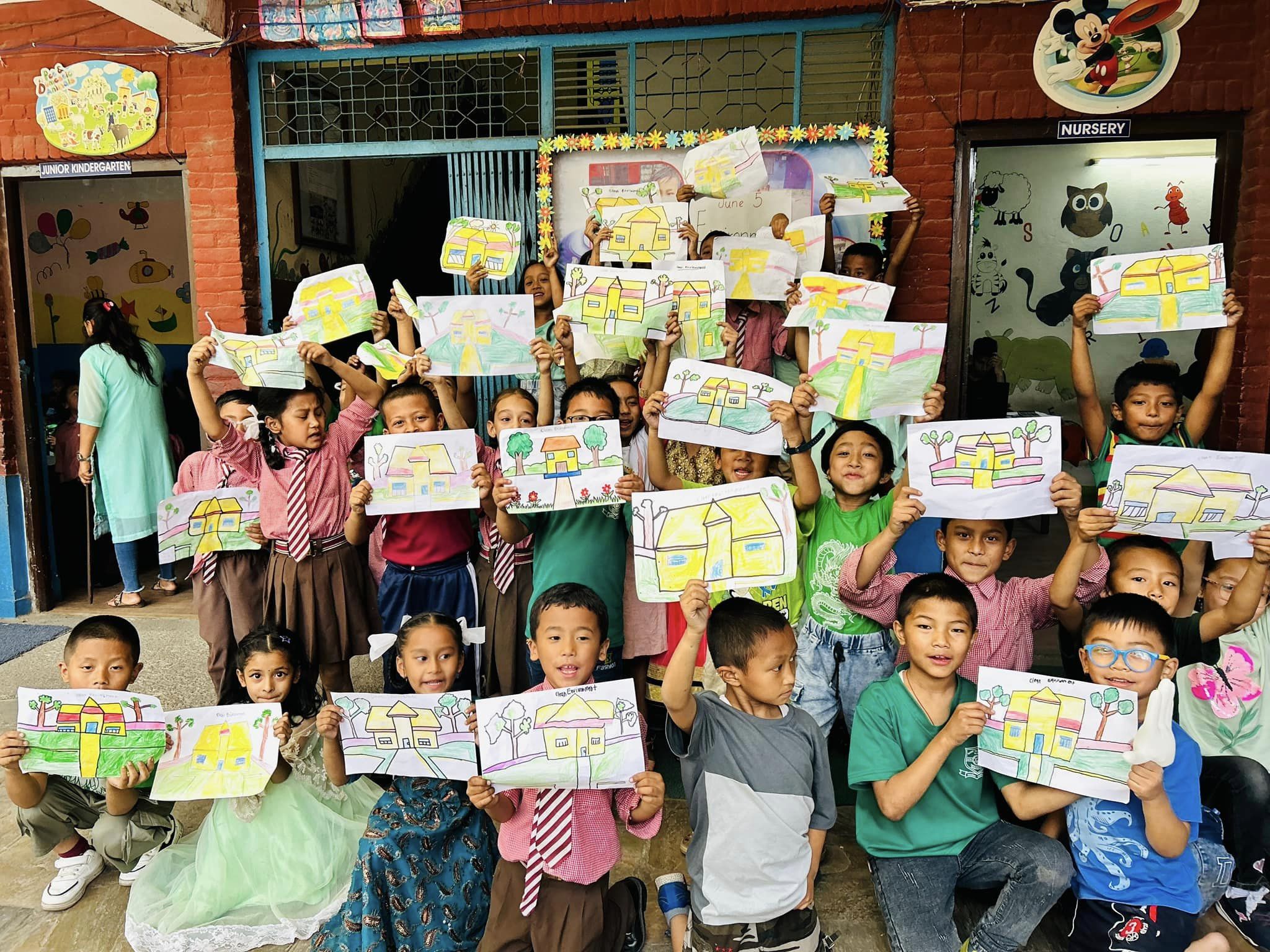 ससाना विद्यार्थीले बनाए आहा कति राम्रो चित्र