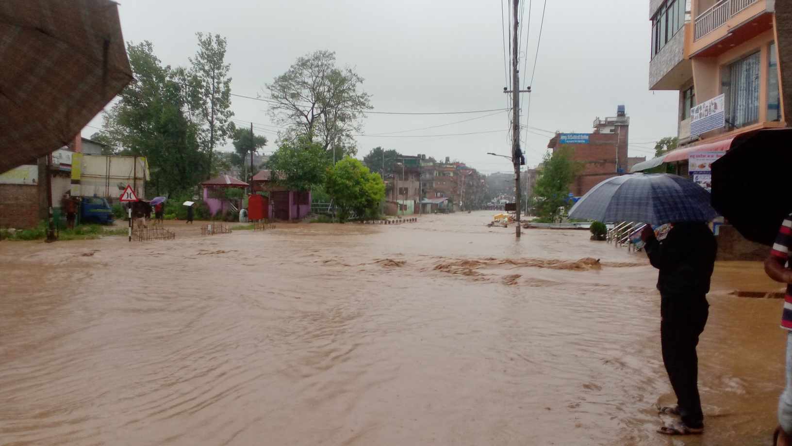 अविरल वर्षा ः भक्तपुरमा कता केके भयो ? (तस्वीरहरुसहित) 