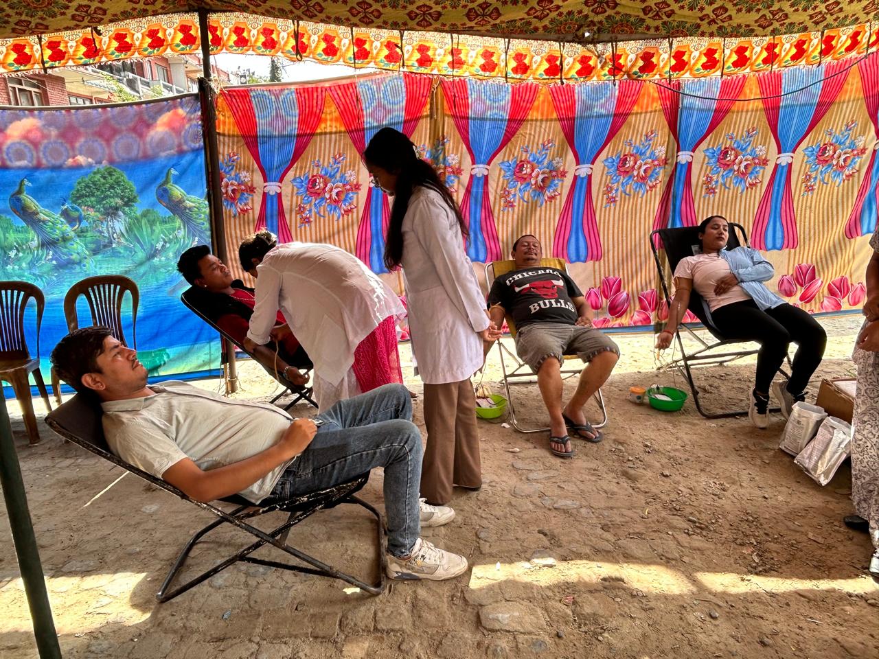 ३६ जनाले गरे रक्तदान 