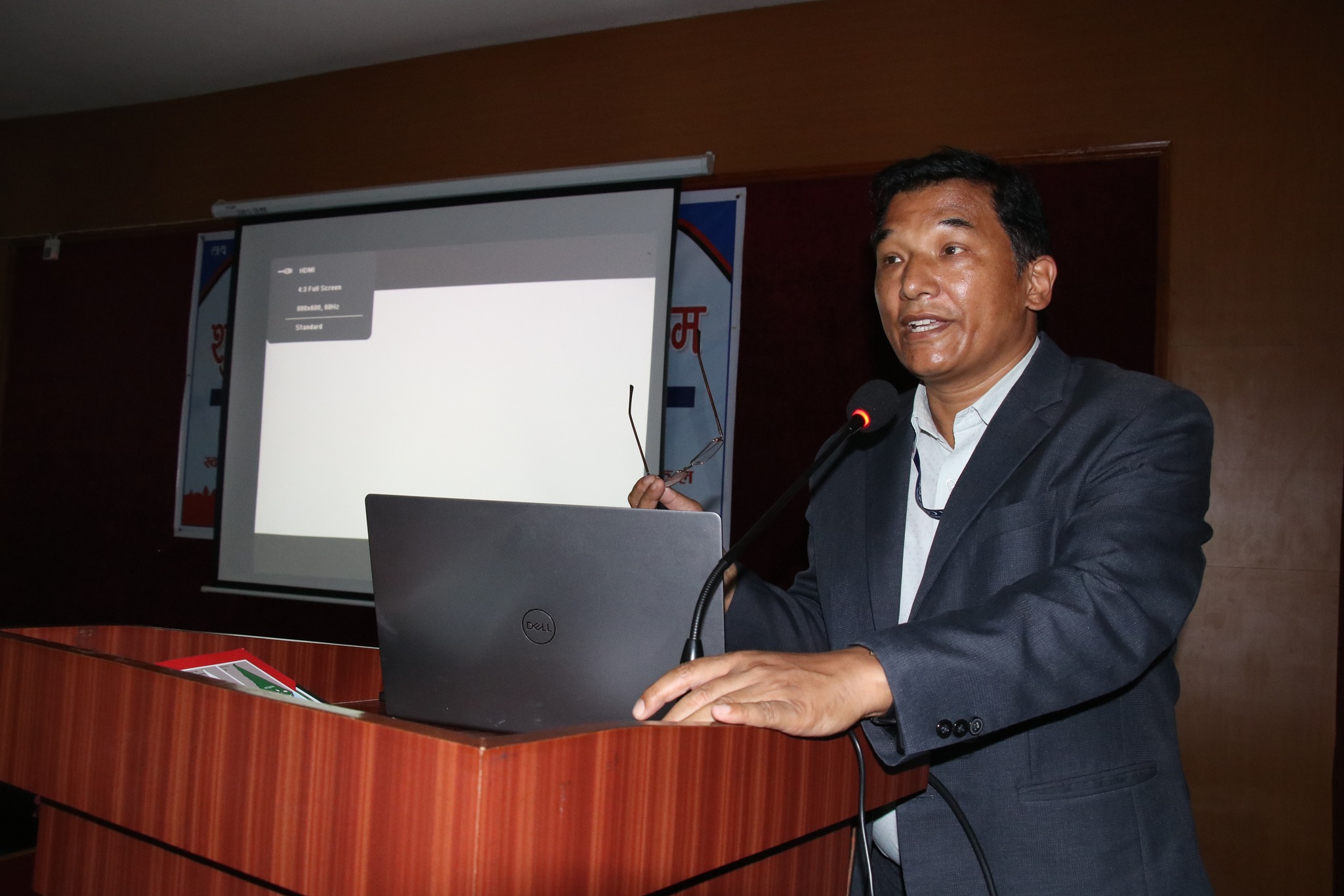 ख्वप सर्कलका कलेजहरुमा शुभकामना आदानप्रदान