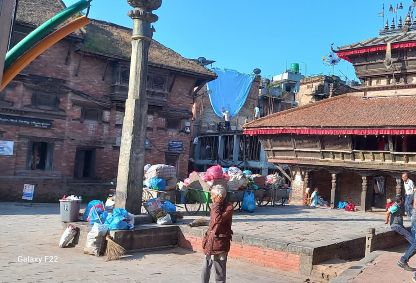 दतात्रयमा दसैंको फोहोर (तस्वीर कथा)
