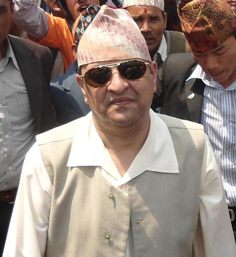 राजा अझै बाँच्छन्