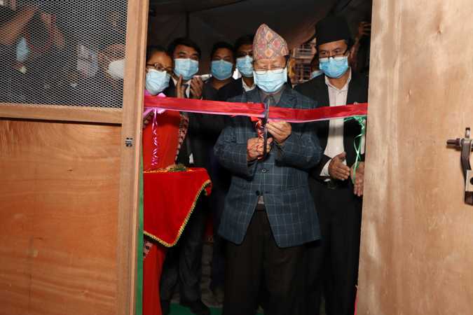 अध्यक्ष बिजुक्छेंद्वारा जनताको सहयोगबाट निर्मित ख्वप अस्पतालको अक्सिजन प्लान्ट उद्घाटन