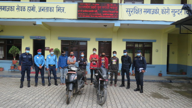 सवारी साधन चोरी गर्ने व्यक्तिहरु पक्राउ