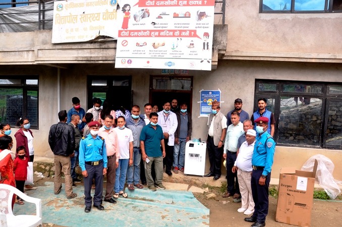 चित्तपोल स्वास्थ्य चौकीलाई अक्सिजन कन्सन्टे«टर सहयोग