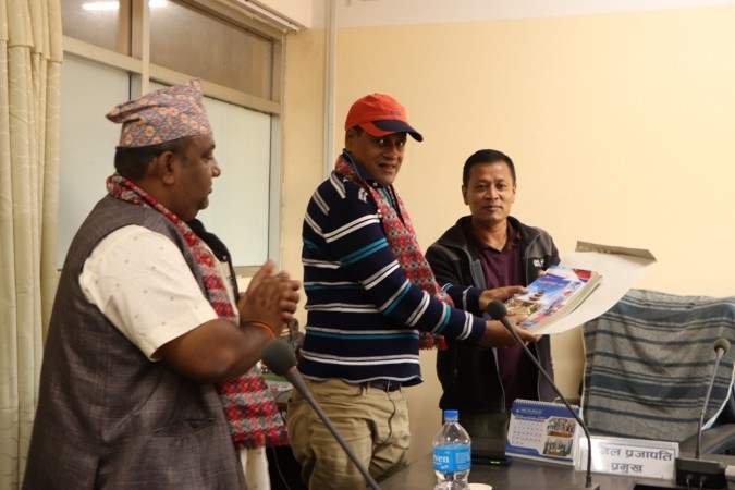 दमकका कार्यकारी अधिकृत भक्तपुरमा 