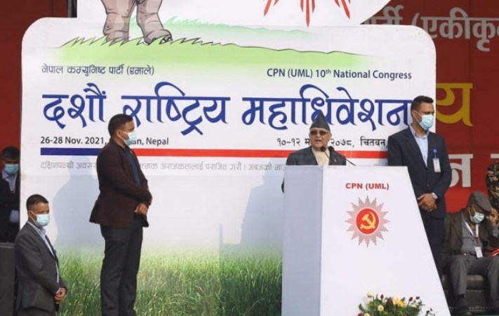 हिजो खुट्टा तानेर मलाई काम गर्न नदिनेहरुले अहिले प्रधानमन्त्री देउवाको खुट्टा तानिरहेका छन् : ओली