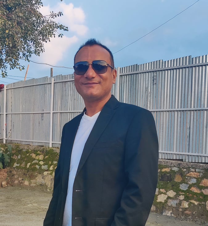 यस्तो छ लम्वोदरपीडित इन्जिनियर दुवालको नेकसँंगको नालिबेली