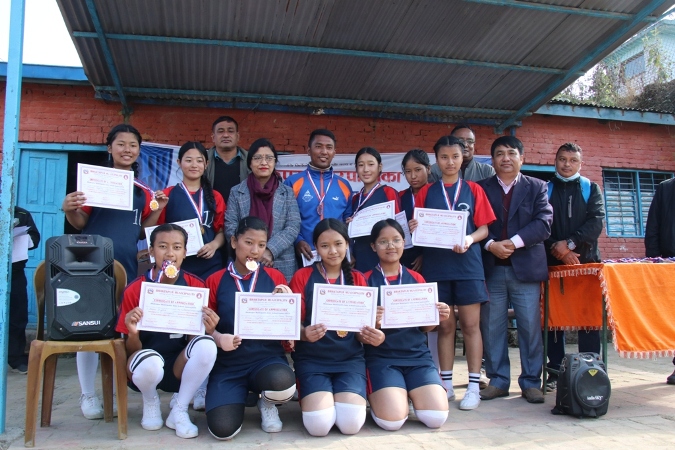 भलिबल प्रतियोगितामा छात्रातर्फ बागीश्वरी प्रथम