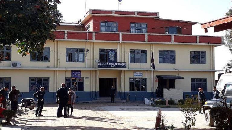 चोरी आरोपीसँग मिलापत्र गर्न प्रहरीको दबाब