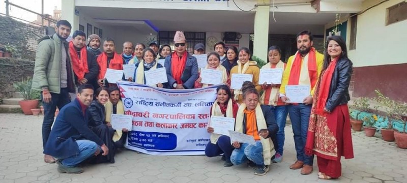 एक ठाउँंमा आए गोदावरीका कलाकर्मीहरु 