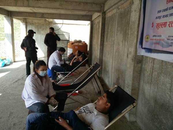 ५६ वर्षमा पहिलो पटक रक्तदान