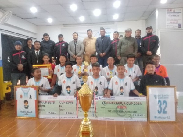 भक्तपुर कप विजयी खेलाडीलाई दिइयो बधाई