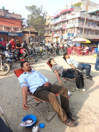 भक्तपुरमा २० जनाले गरे रक्तदान