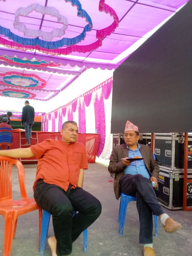 दुर्गा प्रसाईले भने भोलि भक्तपुरमा २२ हजार मानिस एमाले प्रवेश गर्दैछन् 