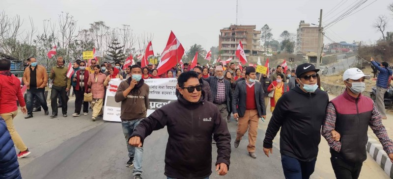 सुनिल लामा दलबल सहित चुनावमा