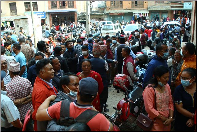 भक्तपुरका चार वटा नगरपालिकाहरुमा मेयर र उपमेयरमा ५२ जनाको उम्मेदबारी