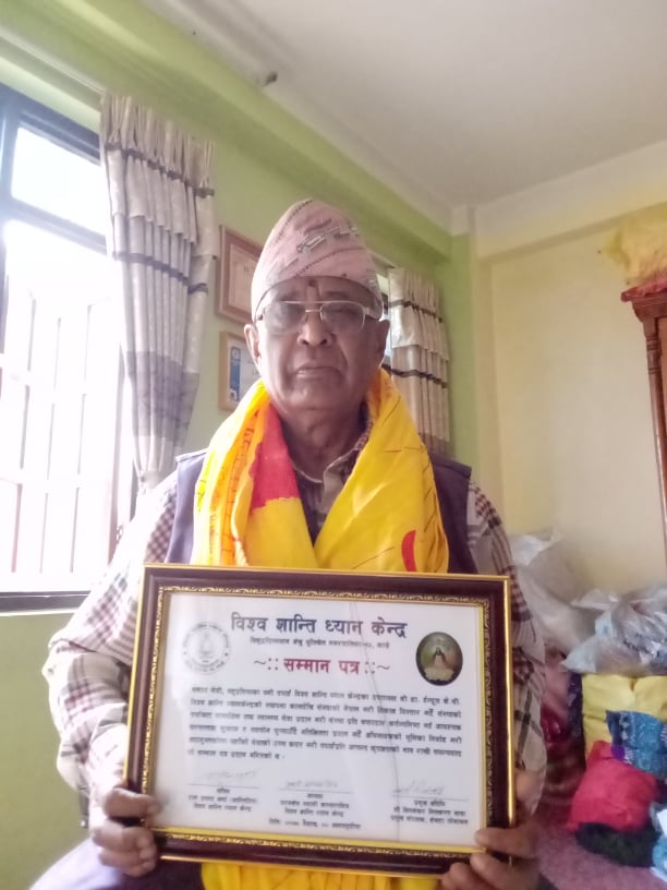 भक्तपुरका समाजसेवी डा इन्दुल केसीलाई सम्मान