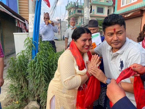 सूर्यविनायकमा उपमेयरका स्वतन्त्र उम्मेदवारले गठबन्धन उम्मेदवारलाई सघाउने