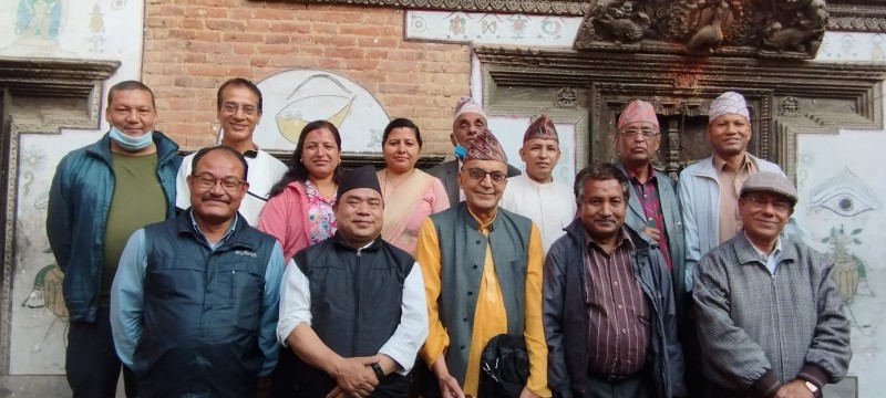 भक्तपुरमा साहित्यिक भेटघाट तथा शुभकामनापत्र समर्णण कार्यक्रम सम्पन्न