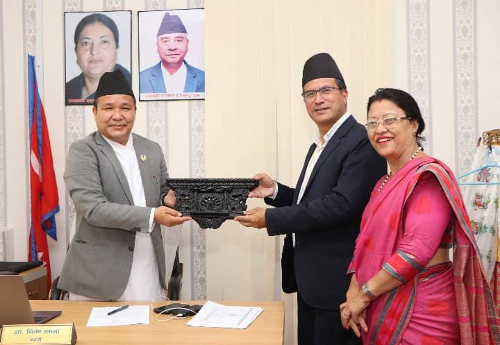 हेडौडामा पुगेर प्रदेश स्वास्थ्यमन्त्री निमा लामालाई किन धन्यवाद दिए भक्तपुरका मेयरले ?