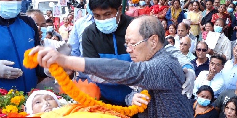 नेमकिपा अध्यक्ष विजुक्छेंकी धर्मपत्नी स्वर्गीय शोभा प्रधानको गरियो अन्त्यष्टि