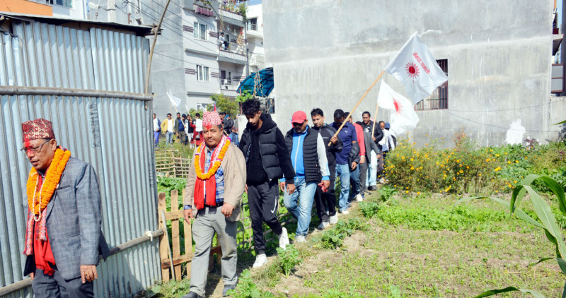 कांग्रेस नेताले बेचेको सार्वजनिक जग्गामा एमाले उम्मेदवारको इन्ट्री ?