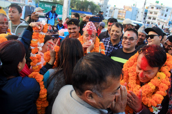 सूर्यविनायक नगरपालिका वडा नं. ४ मा घरदैलो 