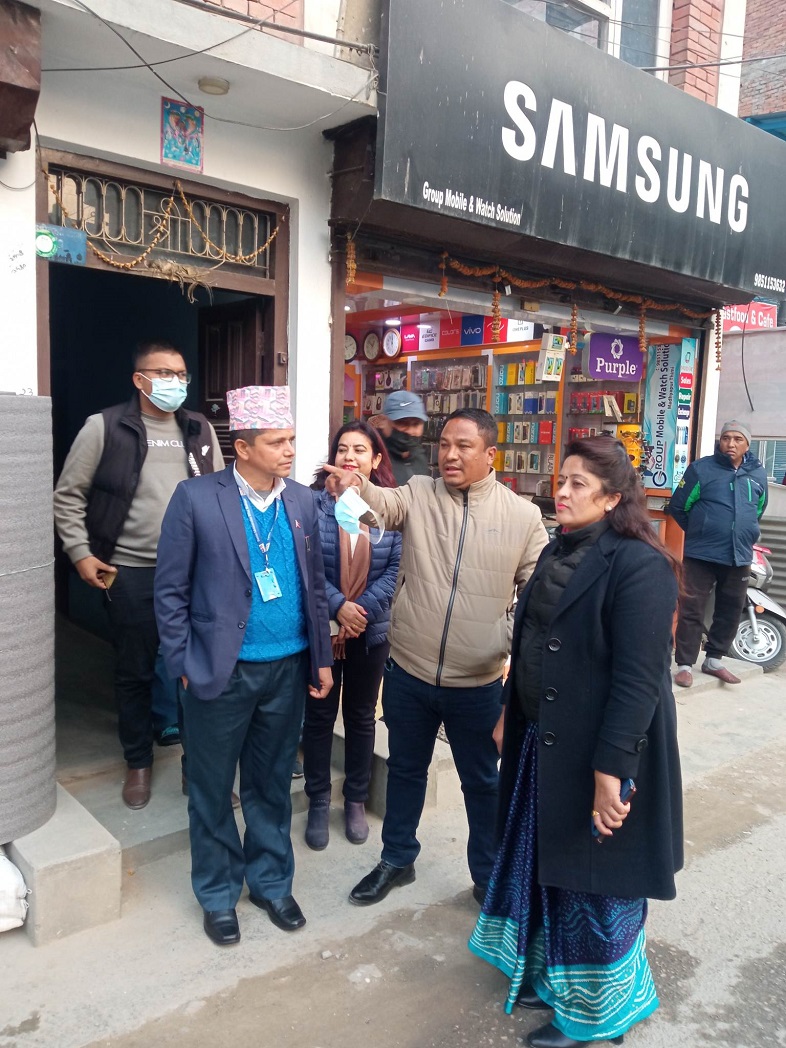 सिडिओ आफै घर पुगेर दिइन् नागरिकता