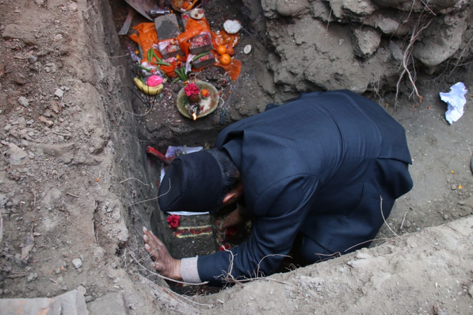 हनुमानघाटस्थित लोकेश्वर महादेव मन्दिर शिलान्यास