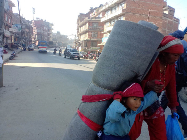 बाल बाध्यता