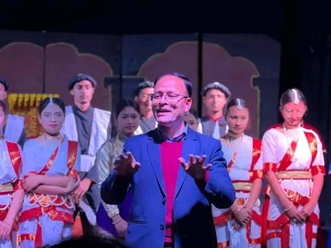 नाटक मेला प्रदेश सांसद सुरेन्द्रराज गोसाईद्वारा उद्घाटन र अवलोकन