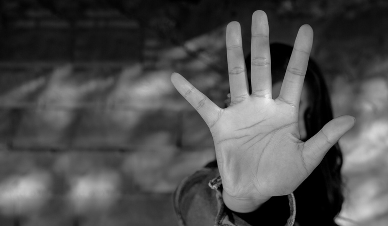 लोकन्थलीमा सँंगै डेरामा वस्ने १७ वर्षीया वालिकामाथि बलात्कार