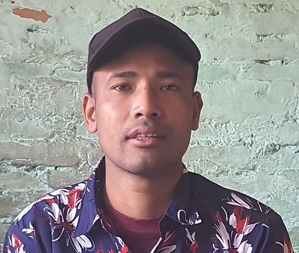 यी हुन् यो पटक विस्कामा जिव्रो छेडाउने व्यक्ति 