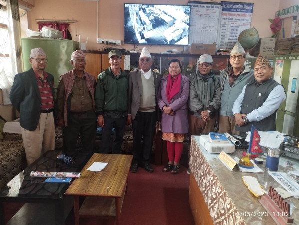 साहित्यिक जमघटमा सर्जकहरू