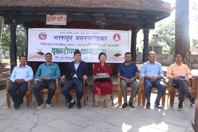 विश्व वातावरण दिवसको अवसरमा च्वङा गणेश मन्दिर परिसरमा वृक्षारोपण