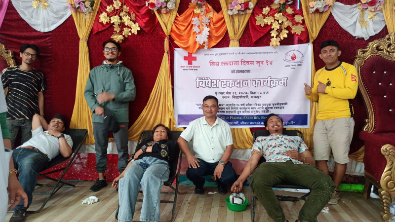“रगत नपाए भक्तपुर जानु” - १८ वर्ष पुरा युवा युवतीहरूले गरे विषेश रक्तदान  
