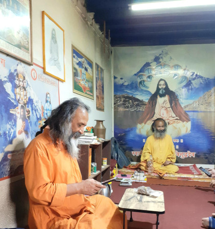 चरित्र निर्माण संघका अध्यक्ष स्वामी कल्याण मित्रको टोलीको देश भ्रमण कार्यक्रम सम्पन्न