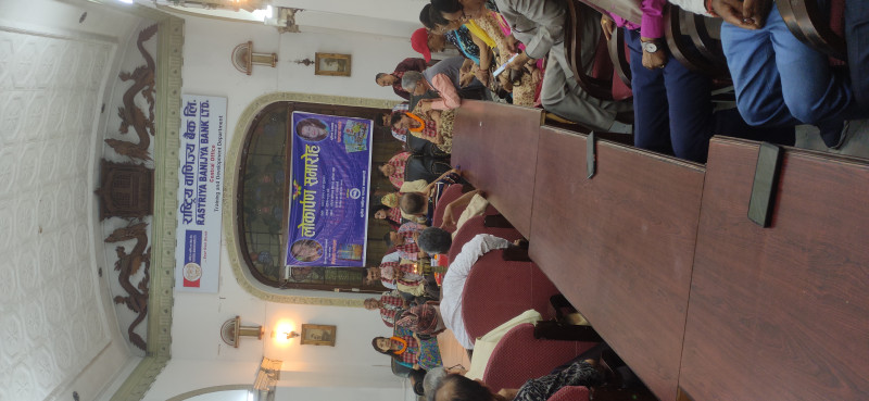 विसंगत स्वरहरु बजारमा 