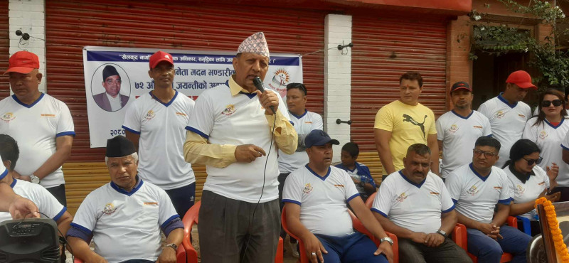 सरकार जसरी पनि सत्ता  टिकाउने दाउमा  एमाले नेता ढुंगेल
