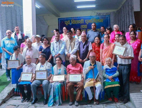 शिवपुरी पूर्व विद्यार्थी पुर्नमिलन कार्यक्रम सम्पन्न