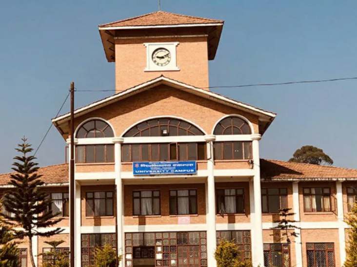 त्रिभुवन विश्वविद्यालय स्नातकलाई पुनः  तीन वर्षमा झार्ने 