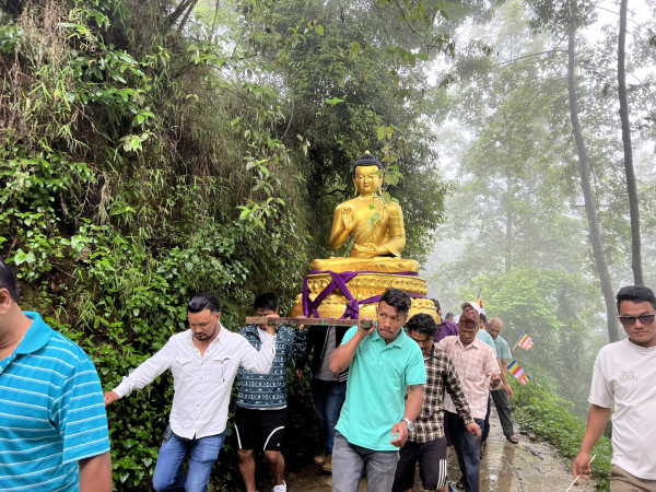 यसरी गरियो भक्तपुरको मालीगाउँंमा बुद्धको मूर्ति प्रतिस्थापन (फोटो फिचर) 