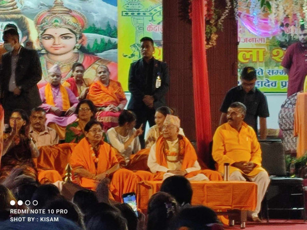 एमाले अध्यक्ष ओली डोलेश्वरमा (फोटो फिचर) 